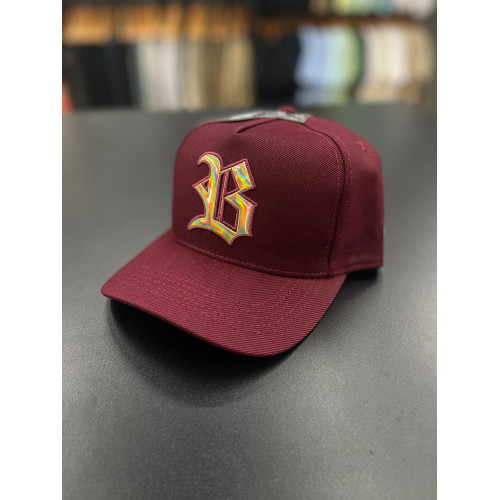 Boné BLCK Bordô com Logo B | Estilo Minimalista e Cor Sofisticada