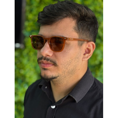 Óculos de Sol Polo Wear Marrom Claro | Lente Degradê Sofisticada | GS Exclusive Óculos de Sol Polo Wear Marrom Claro | Lente Degradê Sofisticada | GS Exclusive