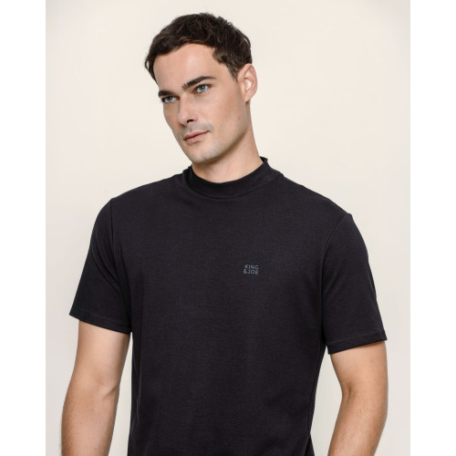 Camiseta Suedine Egípcia Gola Alta King Joe CA25302 – Estilo e Sofisticação