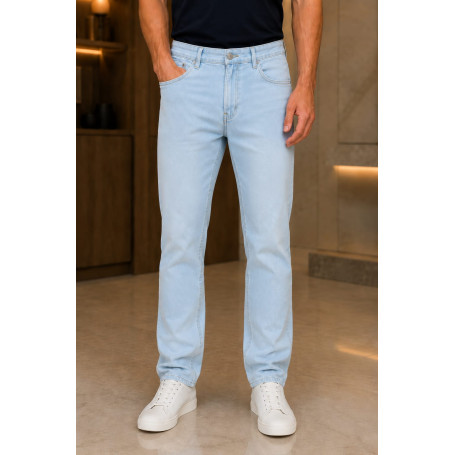 FlexDenim Sky Blue Slim – Modernidade e Versatilidade