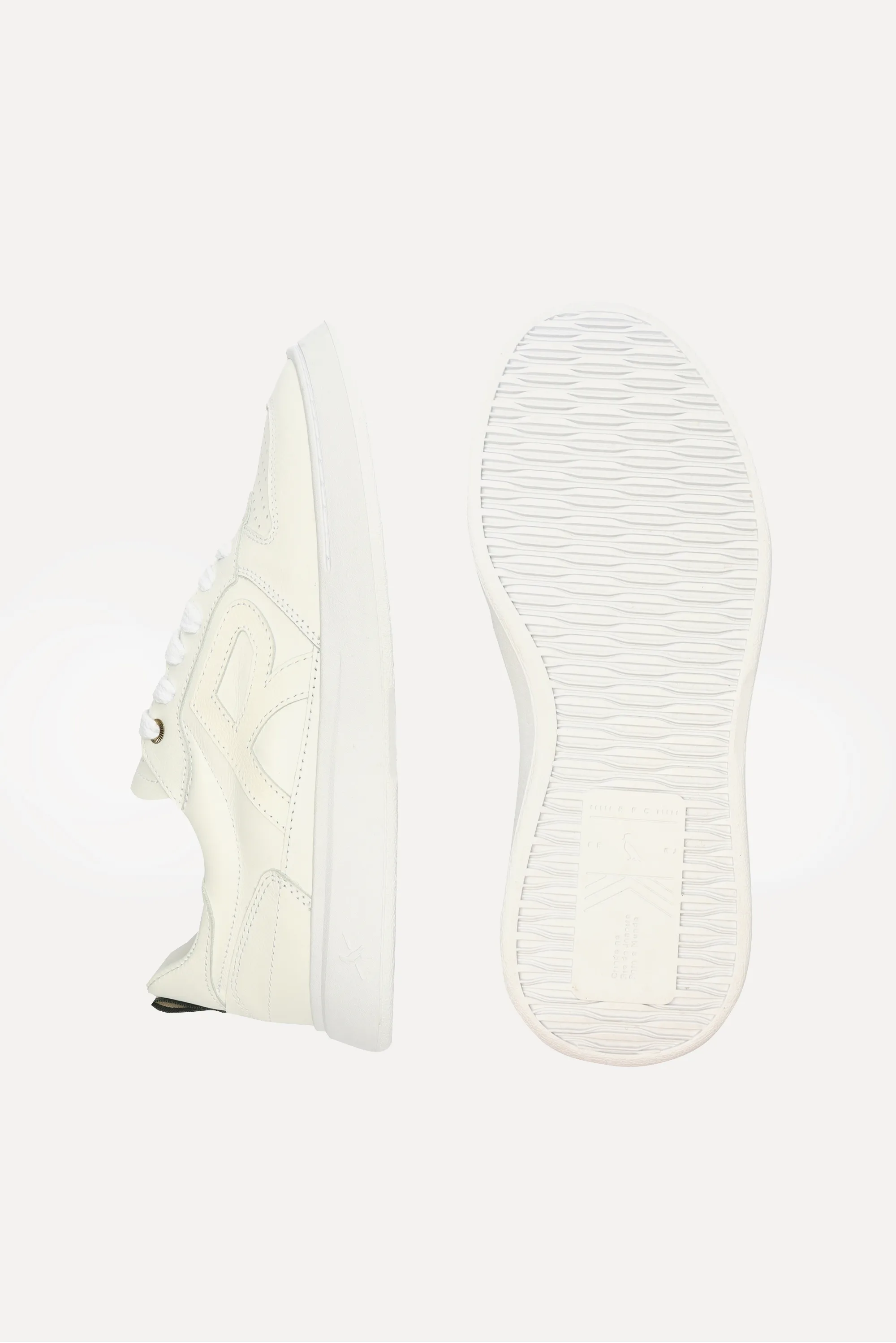 Tênis Reserva Type R Branco | Estilo Clean e Conforto Premium Tênis Reserva Type R Branco | Estilo Clean e Conforto Premium